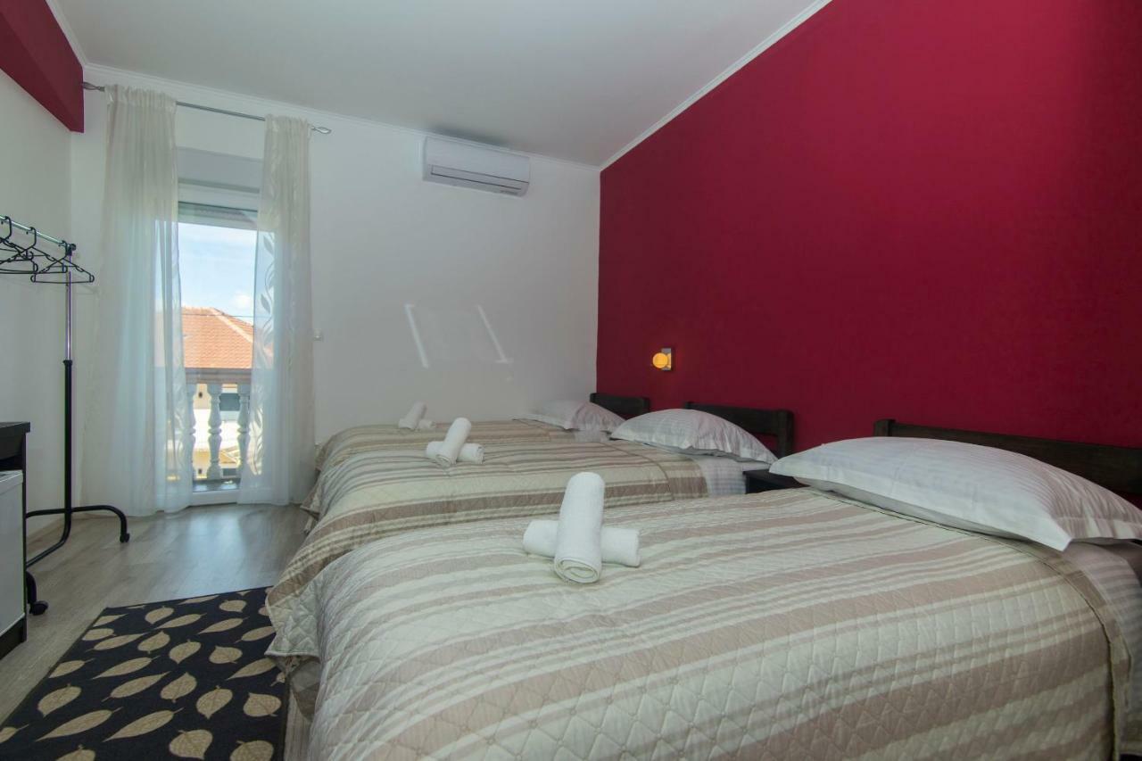 Rooms Marijana Čaporice エクステリア 写真